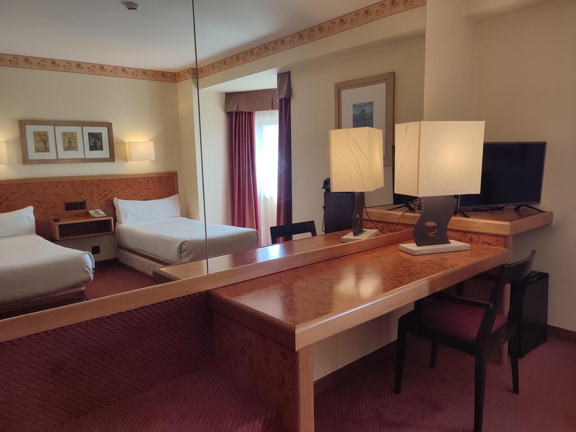 Hotel Sercotel Cuatro Postes Ávila Ngoại thất bức ảnh