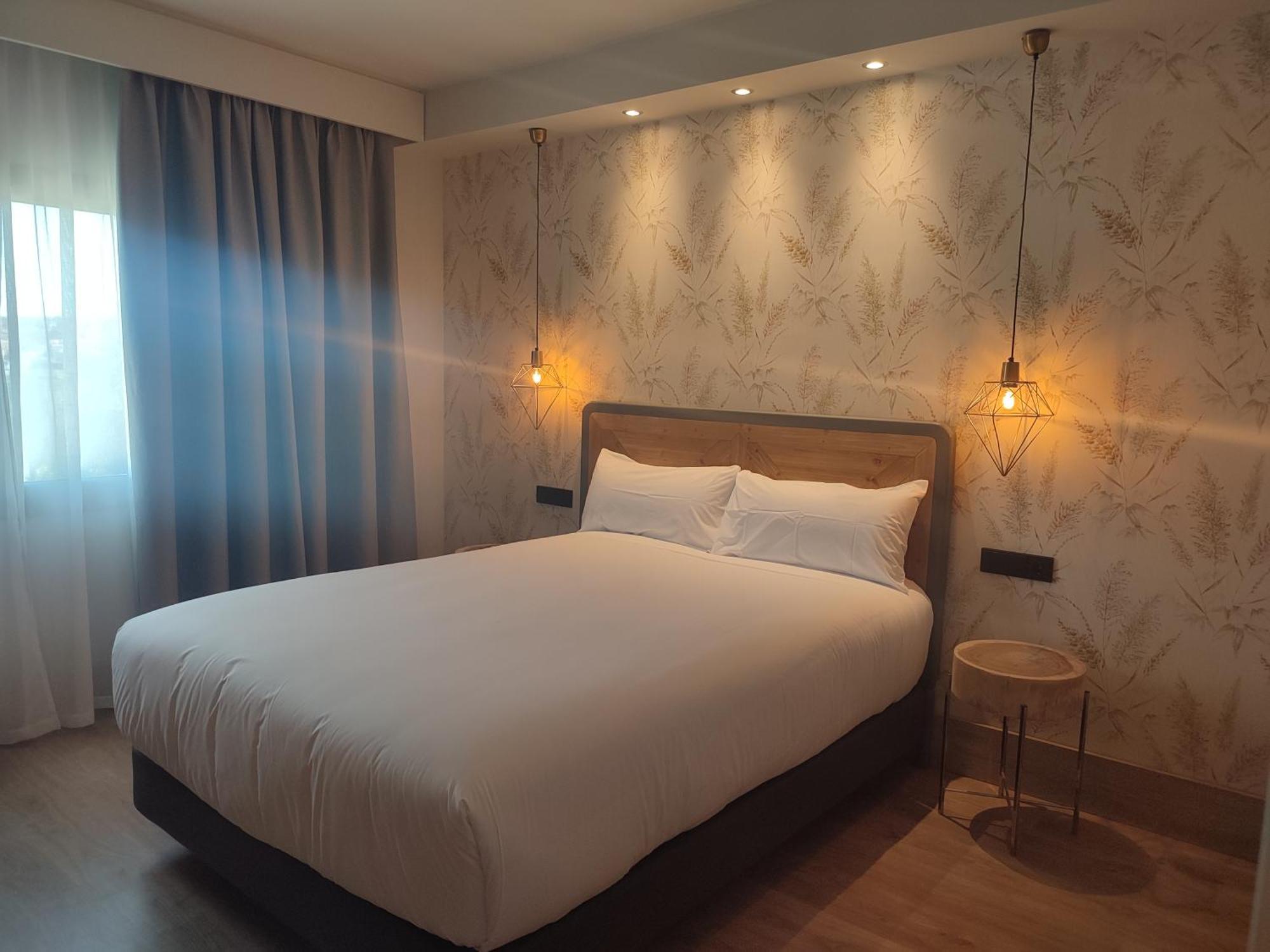 Hotel Sercotel Cuatro Postes Ávila Ngoại thất bức ảnh