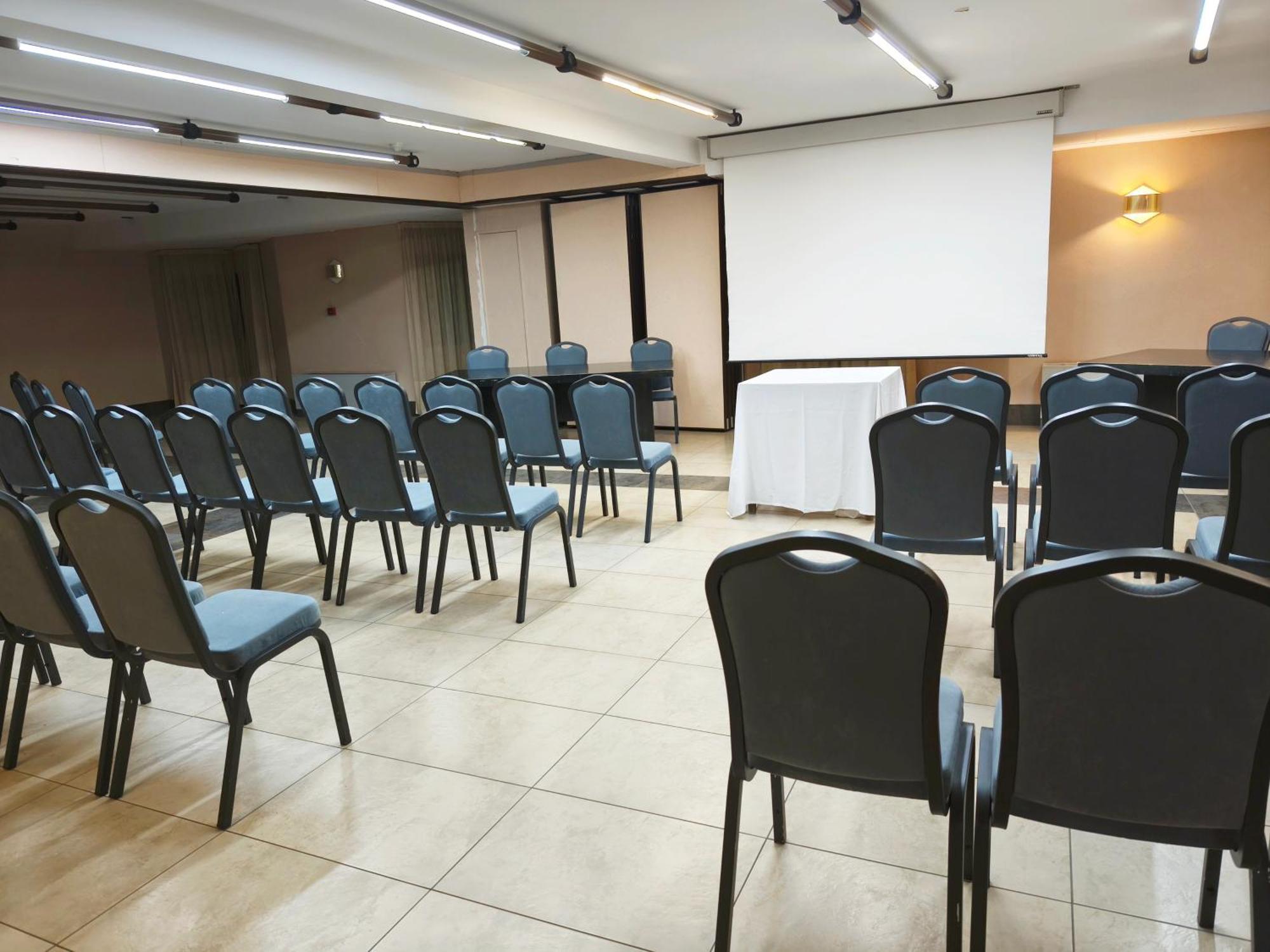 Hotel Sercotel Cuatro Postes Ávila Ngoại thất bức ảnh